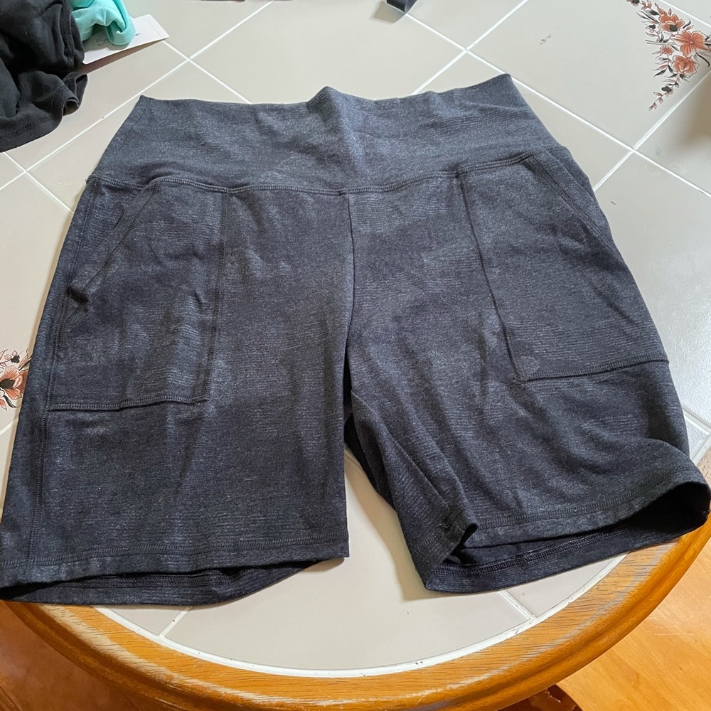 Arie AE Chill Play Move Bike Shorts XL Black Camo